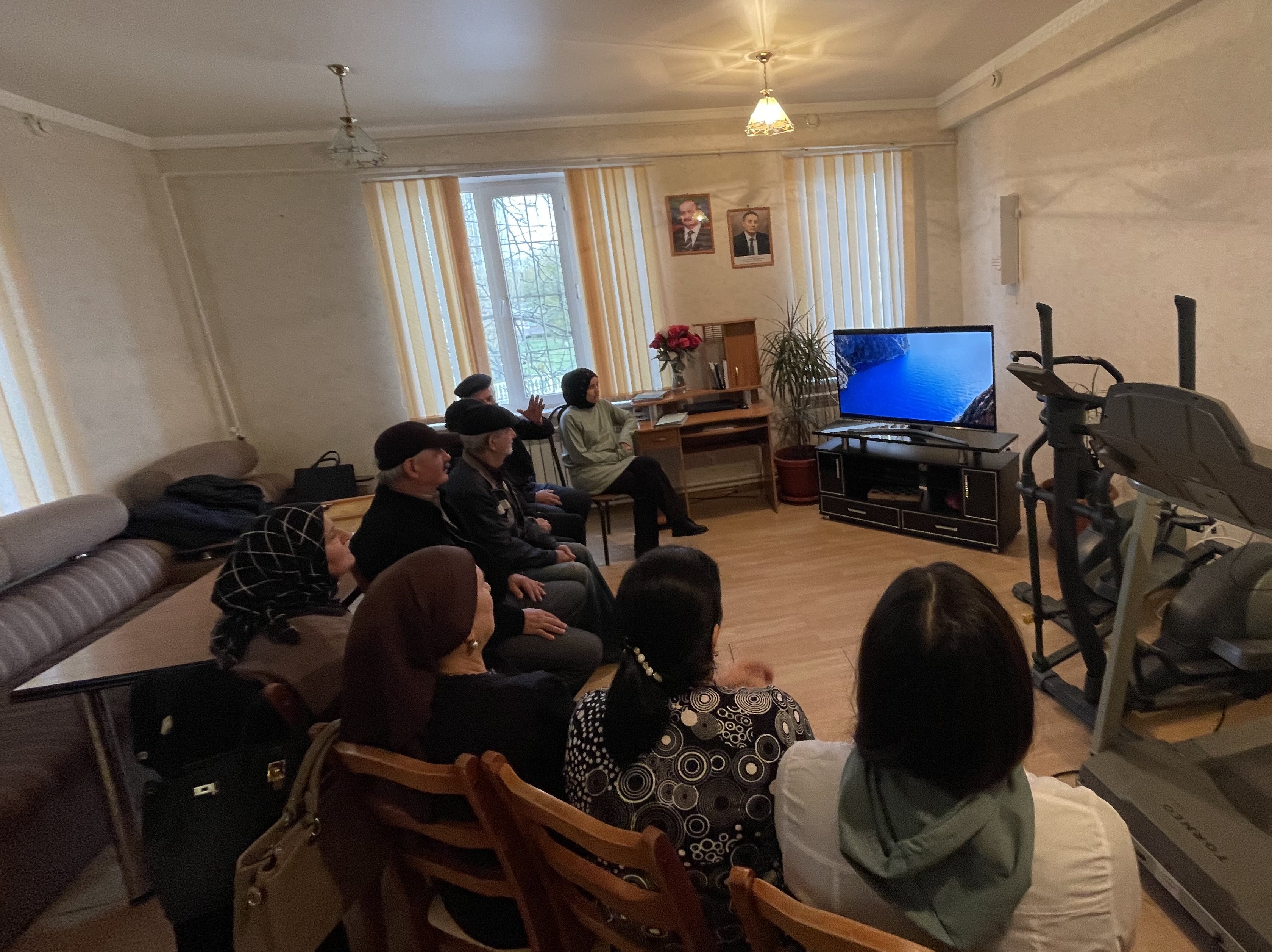 В отделении дневного пребывания граждан пожилого возраста и инвалидов был организован виртуальный туризм: «Необычные и красивые места Турции».