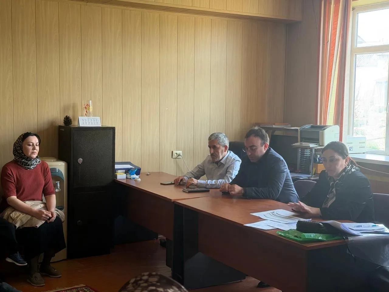 В с.Усемикент состоялось совещание с социальными работниками.