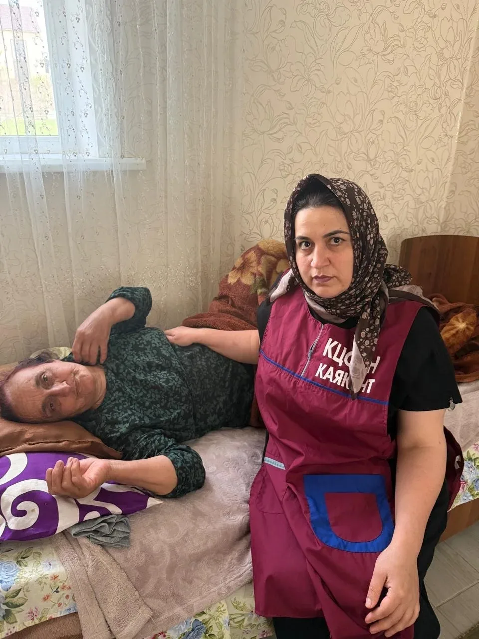 Госпитализации подопечной при участии социального работника.