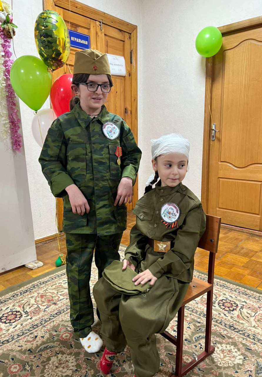 Празднование Дня Защитника Отечества в отделениях социального обслуживания детей и семей с детьми(полустационар и стационар)