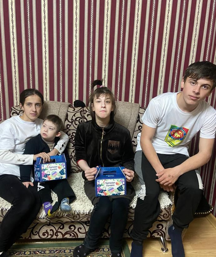 Подарки нашим детям от фонда "Инсан"