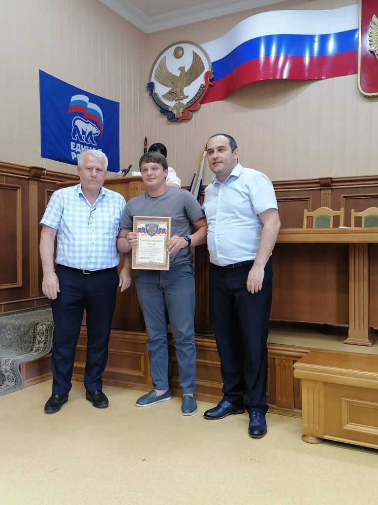 Волонтеров Каякентского района чествовали в Администрации Каякентского района.