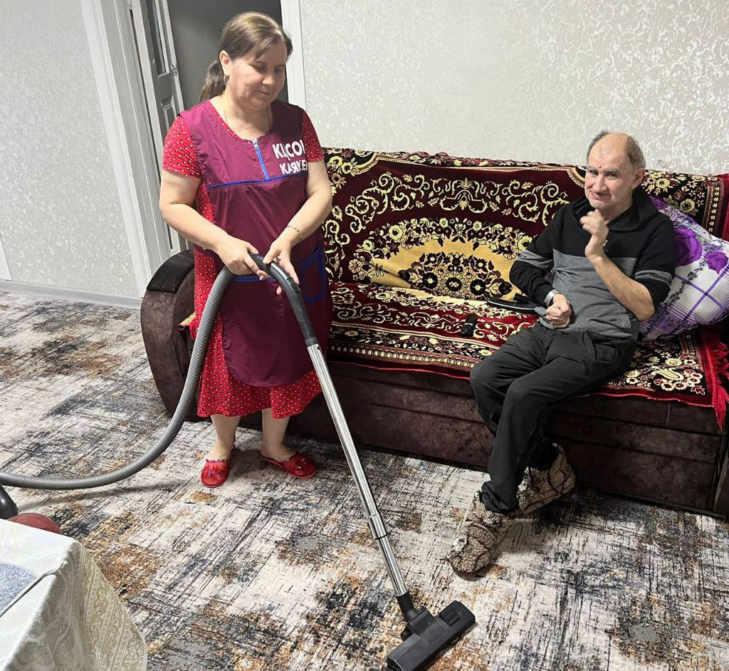 Забота о пожилых - это не просто работа, а зов доброго сердца.